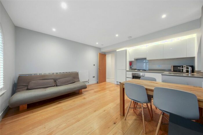 2 Bedroom Flat To Rent In Kensington High Street, London, W8