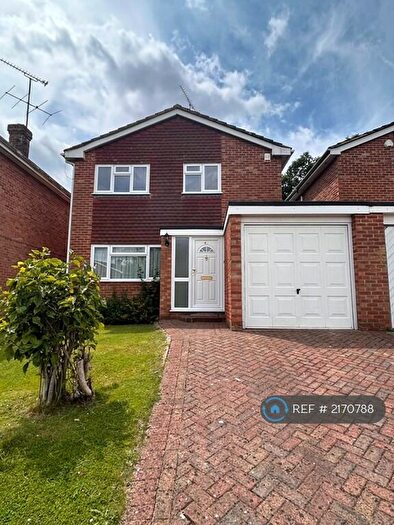 4 Bedroom Detached House To Rent In Reeds Avenue, Earley, Reading, RG6