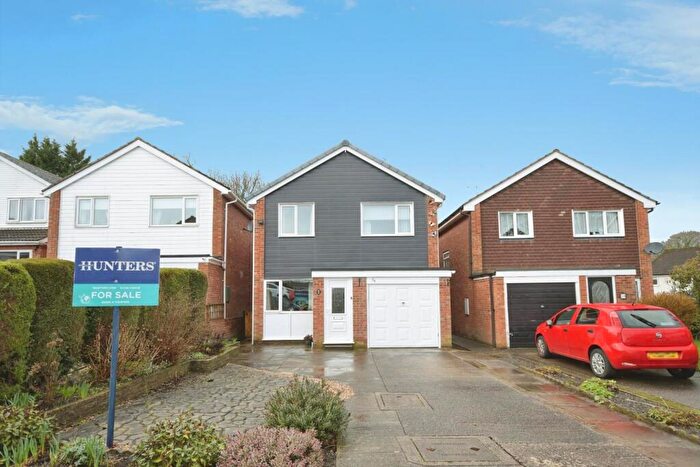 4 Bedroom Detached House For Sale In Hillside Drive, Walton, Chesterfield, S40