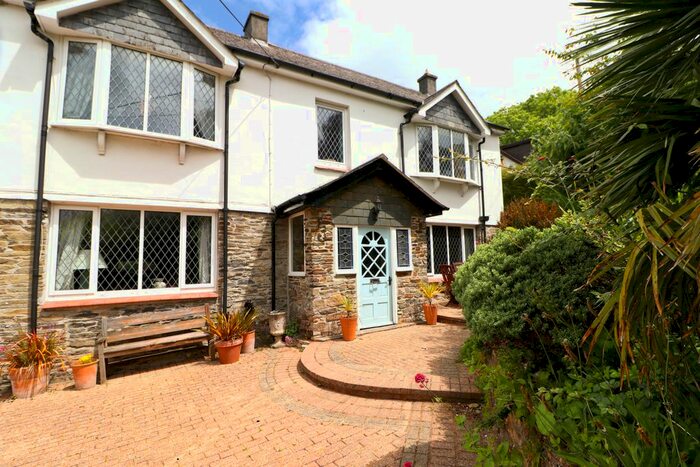 4 Bedroom Semi-Detached House For Sale In St Mawgan, St Mawgan, TR8