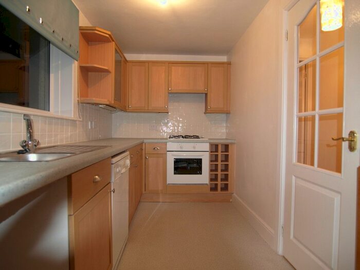 2 Bedroom Flat To Rent In Primrose Lane, Rosyth, KY11
