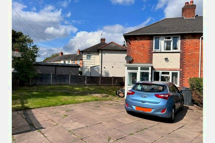 2 Bedroom Semi-Detached House To Rent In Ladbroke Grove, Birmingham, B27