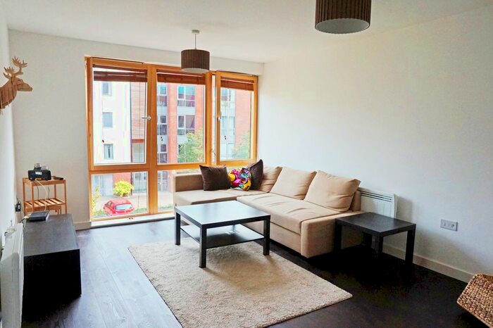 2 Bedroom Flat To Rent In Crown And Anchor House, Sweetman Place, Old Market, BS2