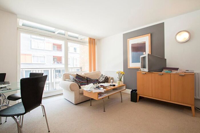 1 Bedroom Flat To Rent In Moore House, Cassilis Road, E14