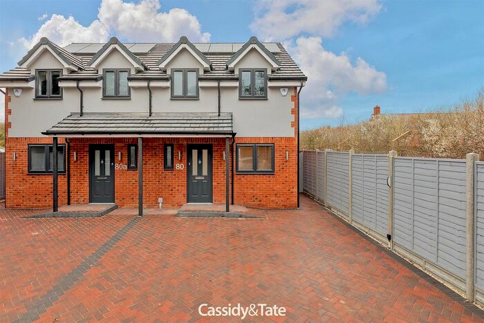 3 Bedroom Semi-Detached House To Rent In Oaklands Lane, Smallford, St. Albans, AL4