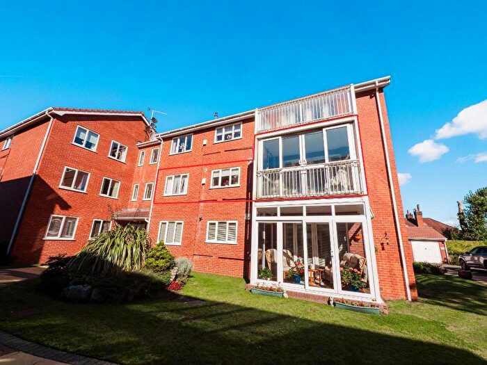 3 Bedroom Apartment For Sale In Beechfield Gardens, Birkdale, Southport, Merseyside, PR8