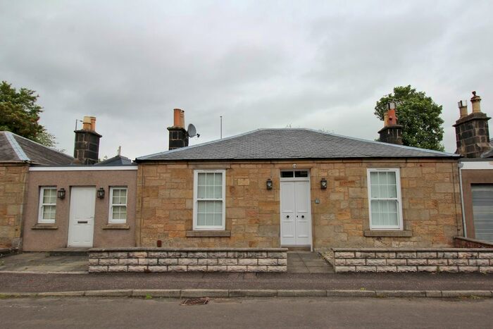 2 Bedroom Terraced Bungalow To Rent In Nelson Place, Stirling, FK7