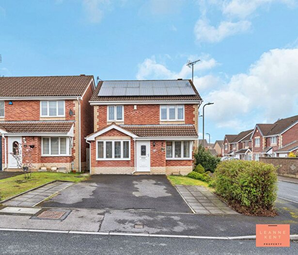 3 Bedroom Detached House For Sale In Heol Rhos, Caerphilly, CF83