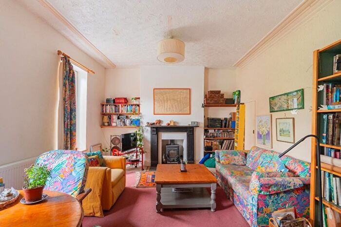 4 Bedroom Detached House For Sale In Alpha Road, Southville, BS3