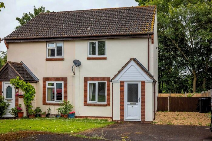2 Bedroom Semi-Detached House To Rent In Allsopp Close, Newnham, GL14
