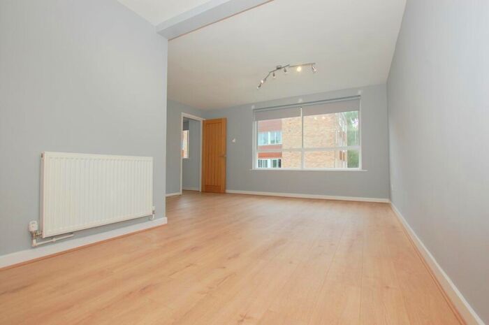 2 Bedroom Flat To Rent In Westpoint, Shortlands Grove, Shortlands, BR2