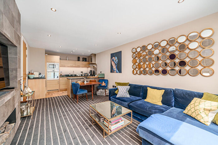 1 Bedroom Apartment To Rent In Fulham Road, Chelsea, SW10