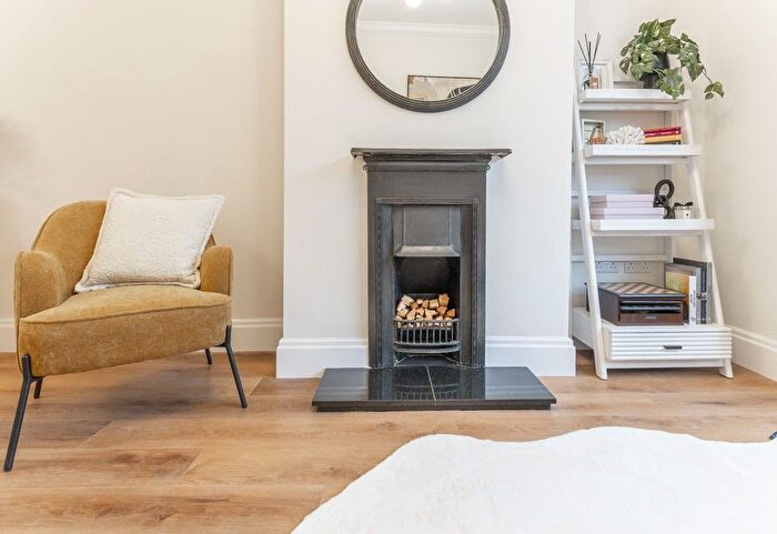 3 Bedroom Terraced House For Sale In Smeaton Road, Woodford Green, IG8