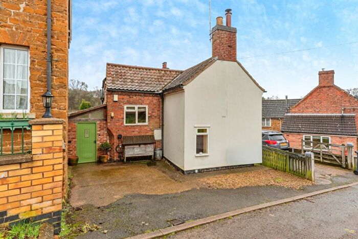 3 Bedroom Cottage For Sale In Main Street, Eaton, Grantham, NG32
