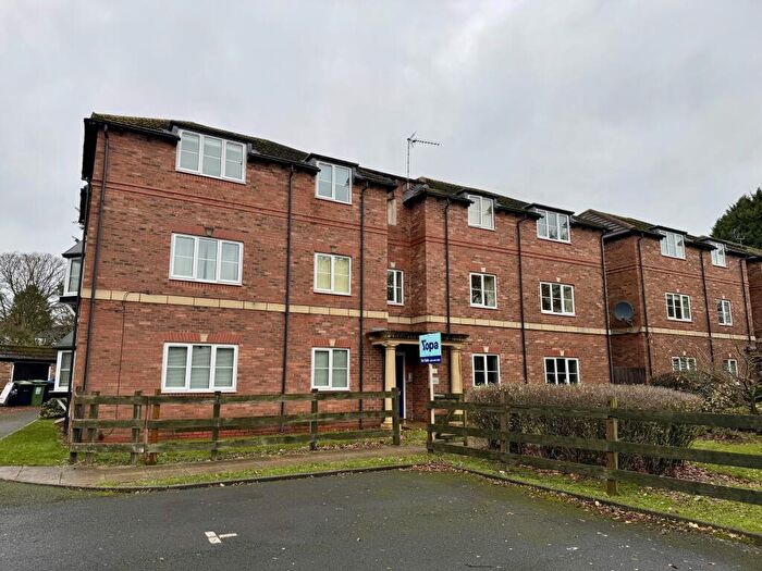 2 Bedroom Apartment For Sale In Priory Gardens, Hall Green, Birmingham, B28