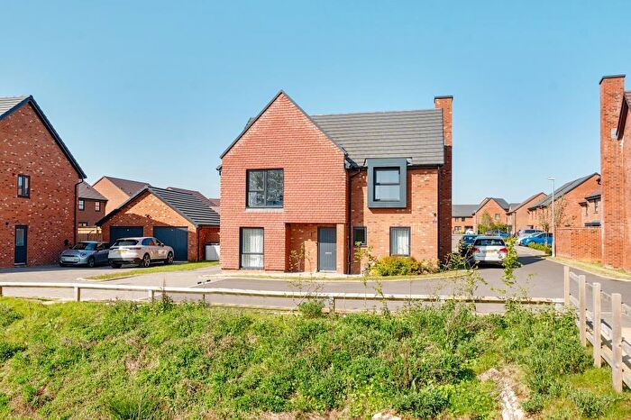 4 Bedroom Detached House For Sale In Prunus Walk, Swindon, SN1