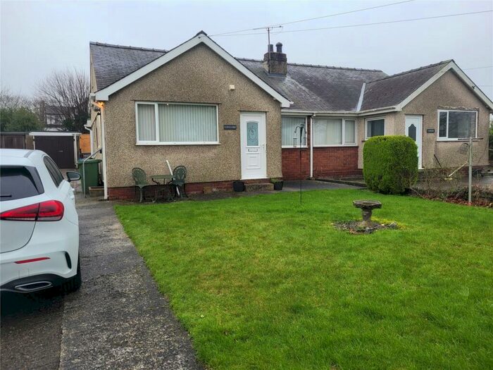 2 Bedroom Bungalow For Sale In Llanberis Road, Rhosbodrual, Caernarfon, Gwynedd, LL55