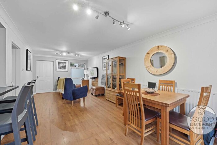 3 Bedroom Terraced House For Sale In Gladstone Road, Buckhurst Hill, IG9