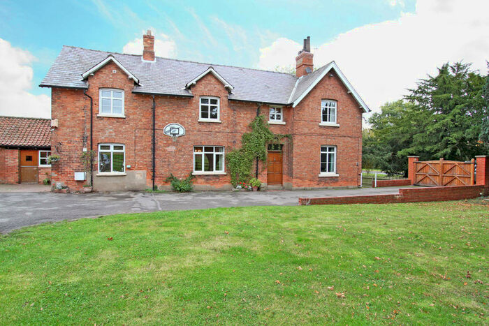 6 Bedroom Detached House For Sale In The Gables, Saundby, Retford, Nottinghamshire, ., DN22