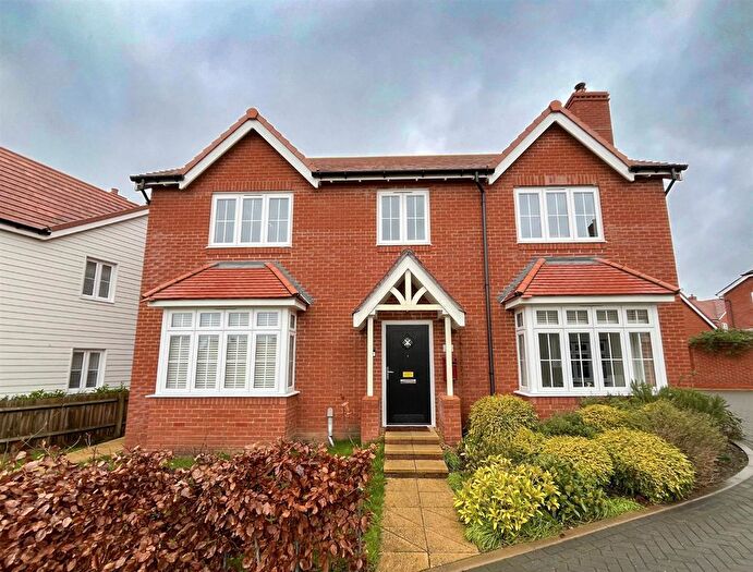 5 Bedroom Detached House For Sale In Poppy Drive, Horam, Heathfield, TN21