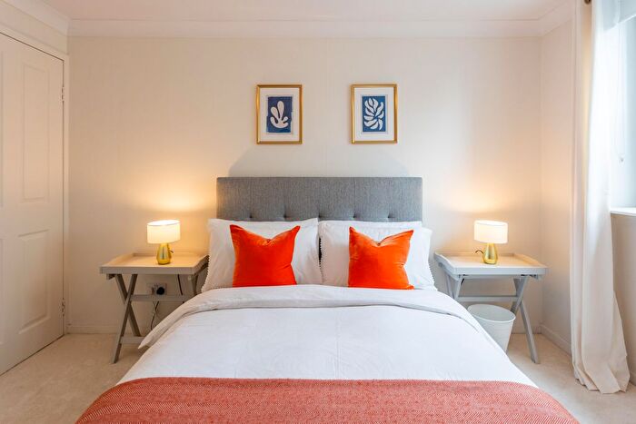 1 Bedroom Flat To Rent In Fair A Far, Cramond, Edinburgh, EH4