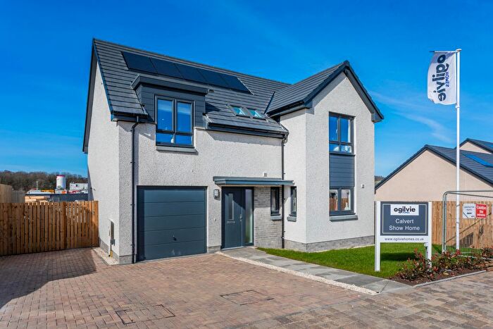 4 Bedroom Detached House For Sale In Main Street, Cairneyhill, KY12