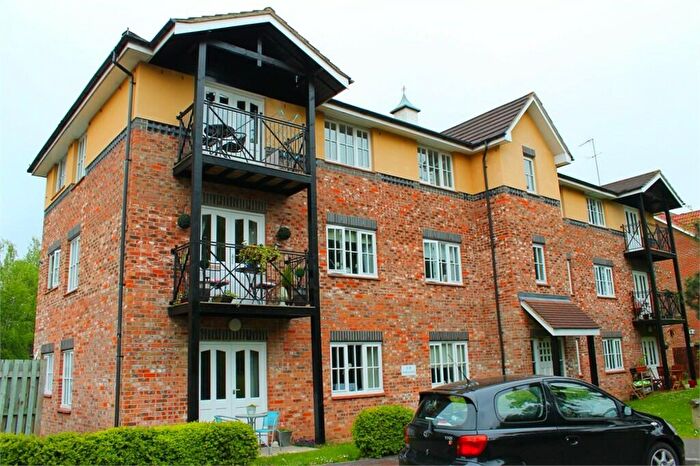 2 Bedroom Apartment To Rent In Lyndhurst Road, GU51