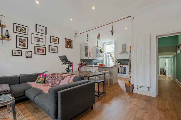 2 Bedroom Flat To Rent In Stanstead Road Forest Hill, SE23