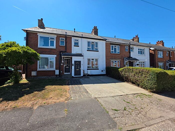 3 Bedroom Terraced House For Sale In Laburnum Avenue, Sandwich, Kent, CT13