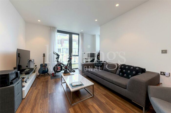 2 Bedroom Apartment To Rent In Sitka House, Quebec Way, Canada Water, London, SE16