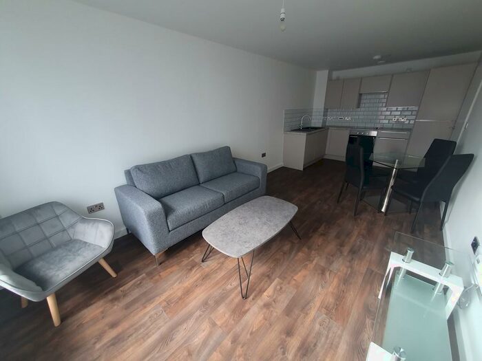 2 Bedroom Apartment To Rent In Moseley Gardens, Moseley Street, Digbeth, B12