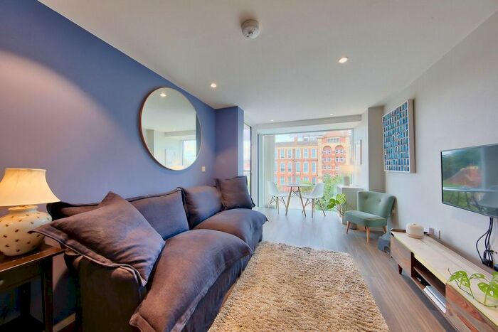 2 Bedroom Flat To Rent In Beacon Tower, Spectrum Way, London, SW18