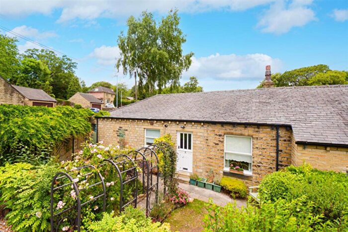 2 Bedroom Semi-Detached Bungalow For Sale In Buckden Road, Edgerton, HD3