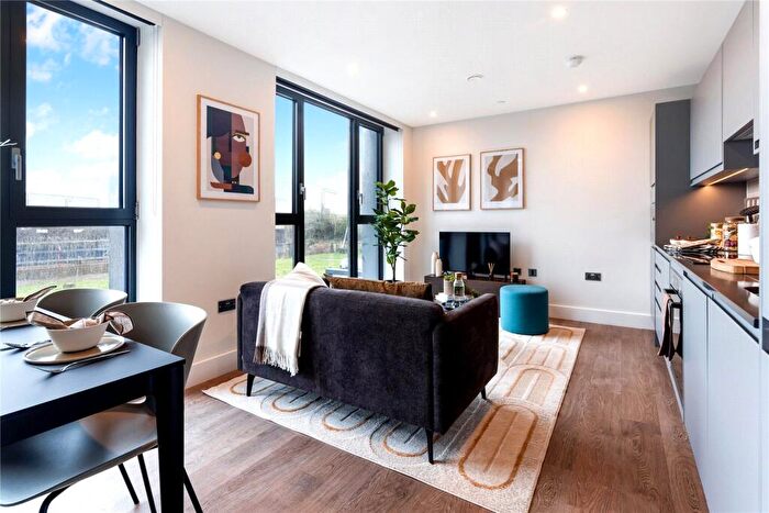 2 Bedroom Apartment To Rent In Uncle Leeds, Whitehall, LS12
