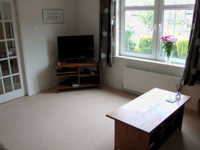2 Bedroom Flat To Rent In Claremont Gardens, The West End, Aberdeen, AB10