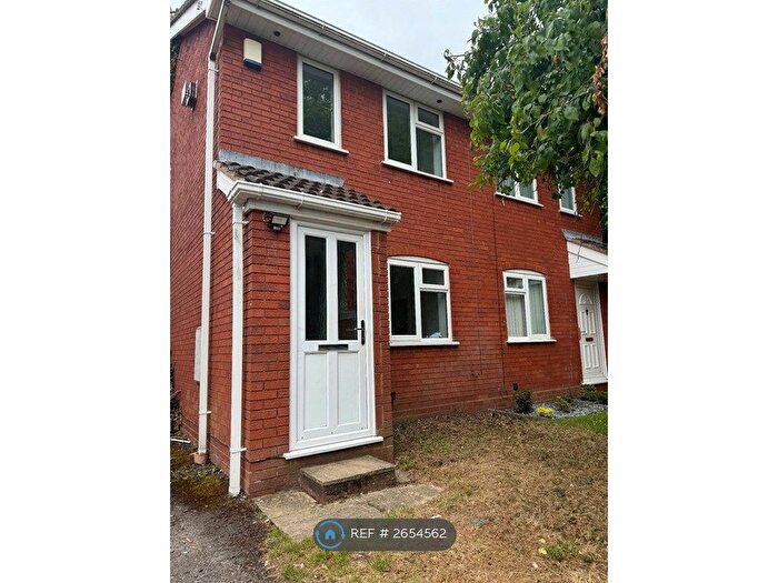 2 Bedroom Semi Detached House To Rent In Alderton Drive, Wolverhampton, WV3