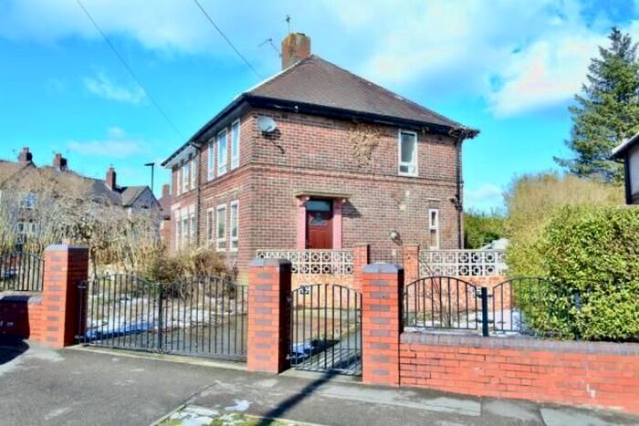 3 Bedroom Semi-Detached House To Rent In Lichford Road, Sheffield, S2
