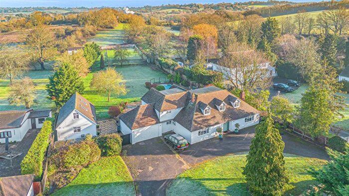 5 Bedroom Detached House For Sale In Middle Street, Nazeing, EN9