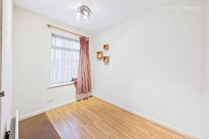 3 Bedroom Terraced House For Sale In Osprey Road, Biggleswade, Bedfordshire, SG18 - Photo 12