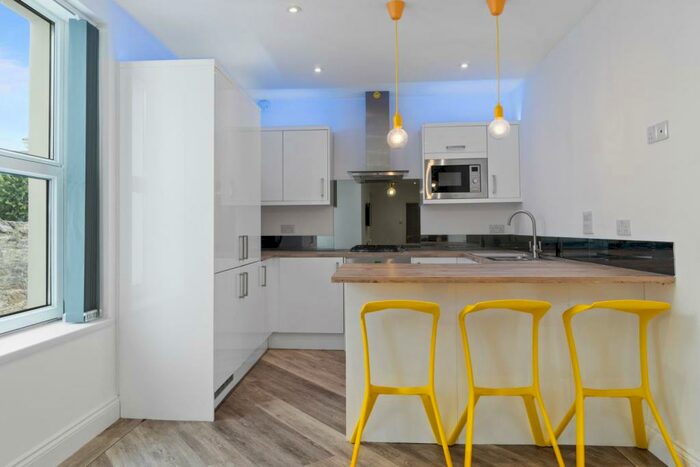 3 Bedroom Flat To Rent In Ford Park Road, Plymouth, Devon, PL4