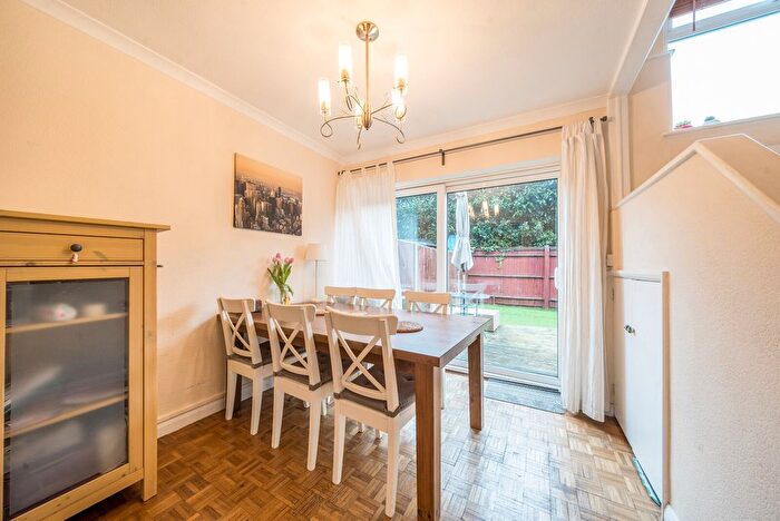 3 Bedroom Terraced House For Sale In Wey Barton, Byfleet, KT14