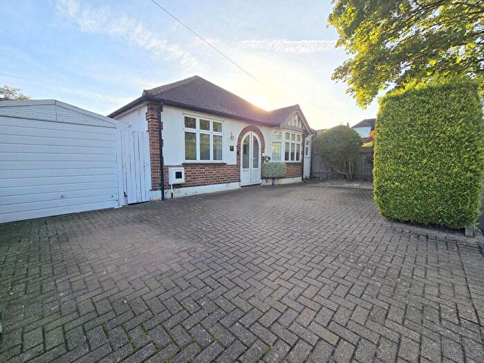 3 Bedroom Detached Bungalow For Sale In Sylvia Avenue, Hatch End, HA5