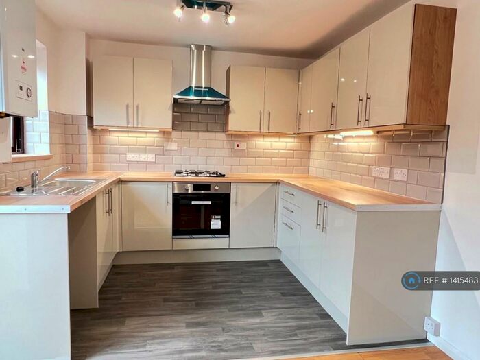 3 Bedroom Terraced House To Rent In Gisburn Close, Heelands, Milton Keynes, MK13