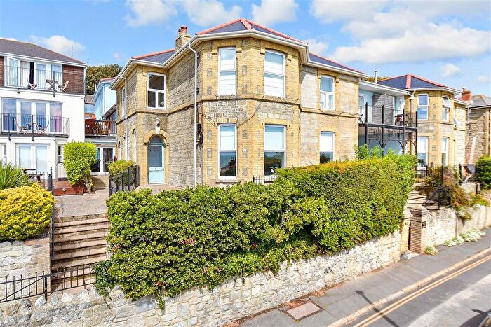 2 Bedroom Flat For Sale In Madeira Road, Ventnor, Isle Of Wight, PO38