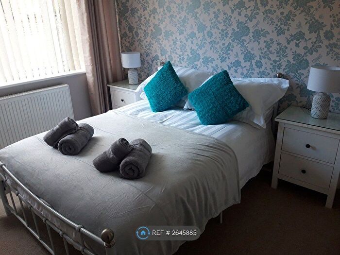 2 Bedroom Bungalow To Rent In Maes Yr Hafod, Menai Bridge, LL59