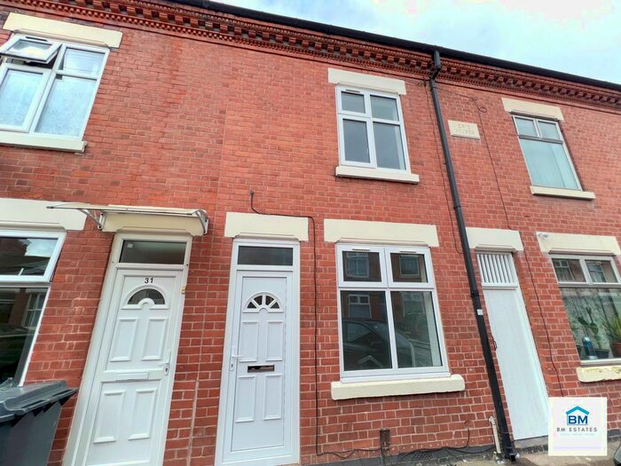 3 Bedroom Terraced House To Rent In Woodland Road, Leicester, LE5
