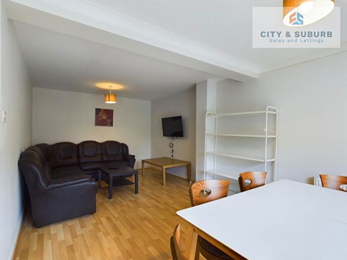 1 Bedroom Terraced House To Rent In Hartford Court, Room, Newcastle Upon Tyne, NE6
