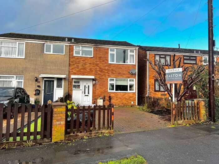 3 Bedroom Semi Detached House For Sale In Beechwood Road, Holbury, Southampton, Hampshire, SO45
