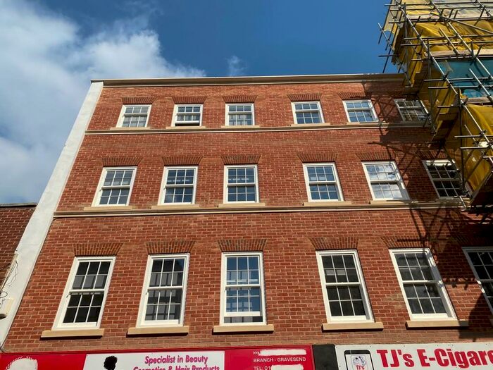 2 Bedroom Apartment To Rent In High Street, Gravesend, DA11