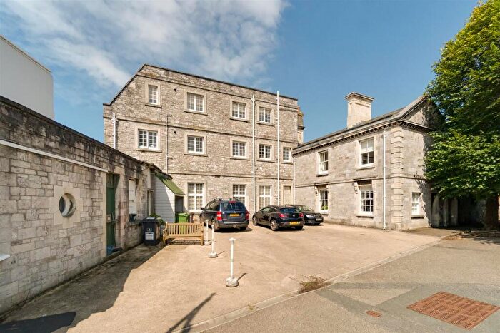 2 Bedroom Apartment To Rent In The Square, Stonehouse, Plymouth, PL1